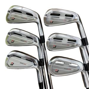 �a�q�h�c�f�d�r�s�n�m�d�@�Q�Q�Q�b�a�{�@�U�r