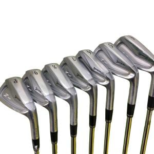 �r�q�h�w�n�m�@�y�V�S�T�@�@�W�r