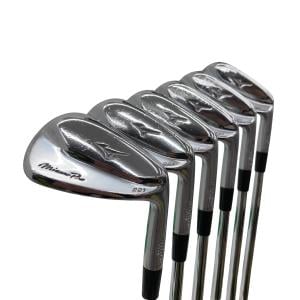 �l�����������@�o�����@�Q�Q�P�@�U�r