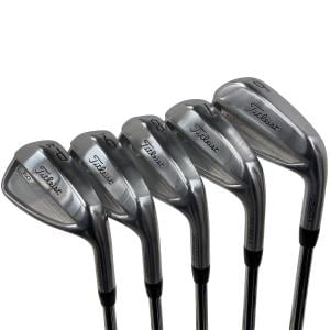 �s���������������@�s�P�T�O�i�Q�O�Q�R�j�@�U�r