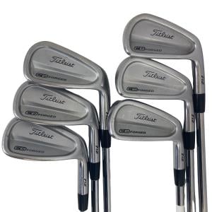 �s���������������@�b�a�@�V�P�Q�@�U�r