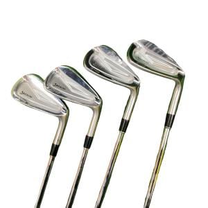 �r�q�h�w�n�m�@�y�V�W�T�@�@�U�r