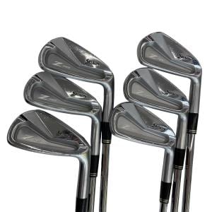 �r�q�h�w�n�m�@�y�V�S�T�@�@�U�r