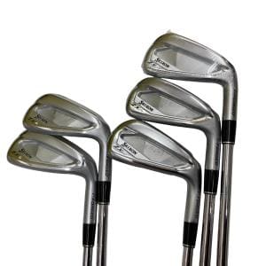 �r�q�h�w�n�m�@�y�w���S�@�T�r