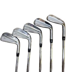 �s���������������@�s�P�T�O�i�Q�O�Q�R�j�@�U�r