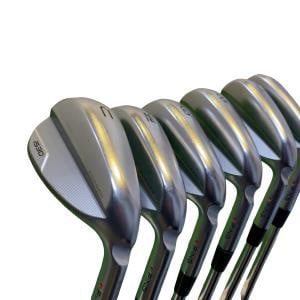 ���T�R�O�@�U�r