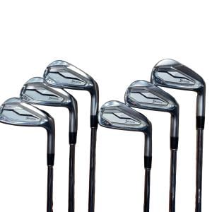 �r�q�h�w�n�m�@�y�w�T�@�U�r