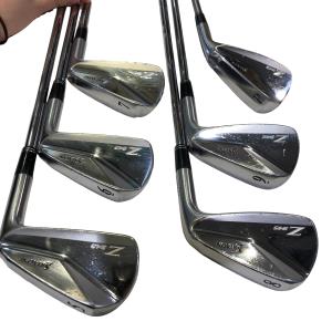 �r�q�h�w�n�m�@�y�X�S�T�@�U�r