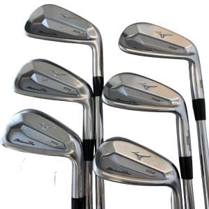 �l�����������@�o�����@�Q�Q�R�@�U�r