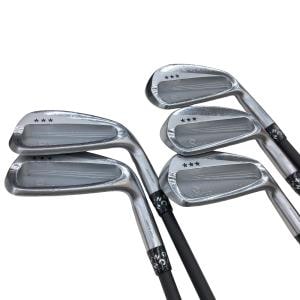 �f�h�m�m�h�b�n�@�b�a�{�@�U�r