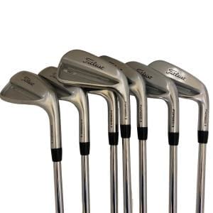 �s���������������@�s�P�T�O�i�Q�O�Q�R�j�@�V�r