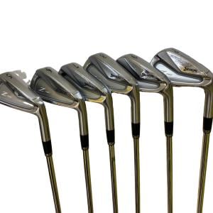 �r�q�h�w�n�m�@�y�V�S�T�@�@�U�r