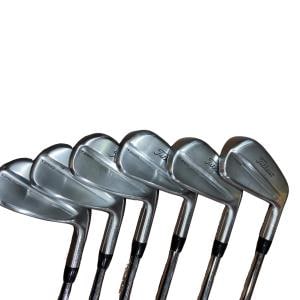 �s���������������@�s�Q�T�O�i�Q�O�Q�T�j�@�@�U�r