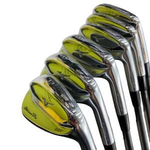 �l�����������@�o�����@�Q�Q�P�@�U�r