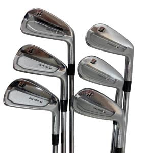 �s�n�t�q�@�a�@�Q�O�P�b�a�@�U�r