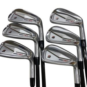 �a�q�h�c�f�d�r�s�n�m�d�@�Q�T�W�b�a�o�@�U�r