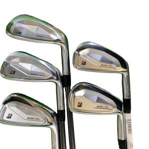 �a�q�h�c�f�d�r�s�n�m�d�@�Q�S�Q�b�a�{�@�U�r