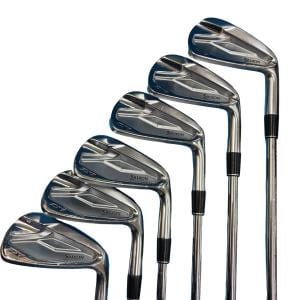 �r�q�h�w�n�m�@�y�w�V�@�@�U�r