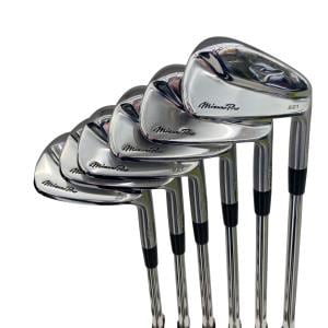 �l�����������@�o�����@�Q�Q�P�@�U�r