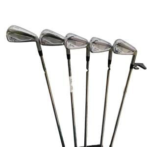 �r�q�h�w�n�m�@�y�w���S�@�T�r