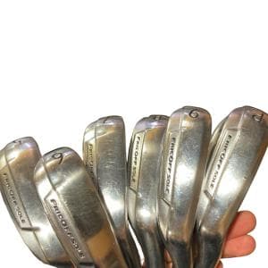 �������������@�t�c�{�Q�@�U�r