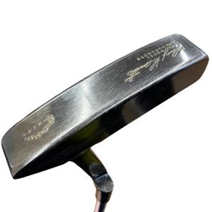 �q�{�p�^�[