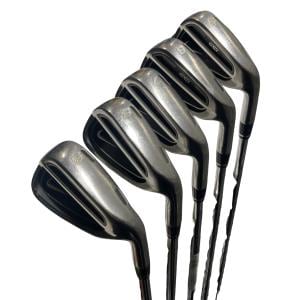 �m�h�j�d�@�b�b���@�@�U�r