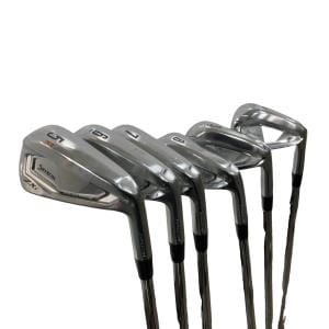 �r�q�h�w�n�m�@�y�w���T�@�U�r