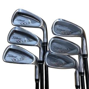 �s���������������@�u�f�R�i�Q�O�P�Q�j�@�U�r