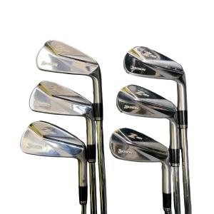 �r�q�h�w�n�m�@�y�X�U�T�@�U�r