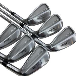 �s���������������@�s�P�T�O�i�Q�O�Q�R�j�@�U�r