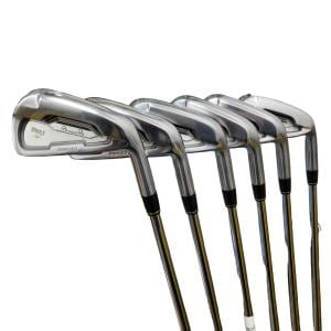 �q�������q���@�q�����@�u�@�U�r