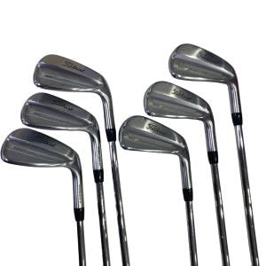 �s���������������@�s�P�T�O�i�Q�O�Q�R�j�@�U�r