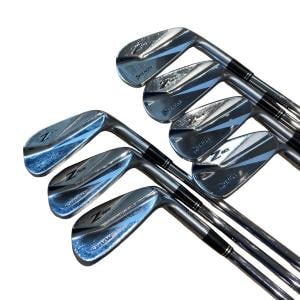 �r�q�h�w�n�m�@�y�X�U�T�@�W�r