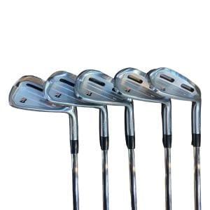 �a�q�h�c�f�d�r�s�n�m�d�@�Q�Q�Q�b�a�{�@�U�r