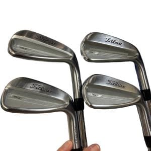 �s���������������@�s�P�T�O�i�Q�O�Q�R�j�@�U�r