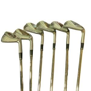 �r�q�h�w�n�m�@�y�V�S�T�@�@�U�r