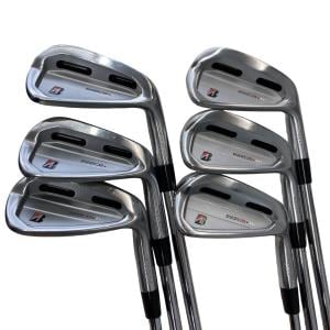 �a�q�h�c�f�d�r�s�n�m�d�@�Q�Q�Q�b�a�{�@�U�r