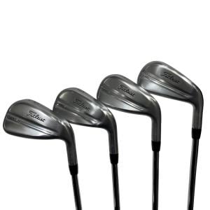 �s���������������@�s�R�T�O�i�Q�O�Q�T�j�@�U�r