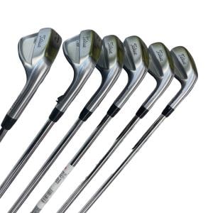 �s���������������@�s�P�T�O�i�Q�O�Q�R�j�@�U�r