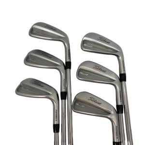 �s���������������@�s�P�T�O�i�Q�O�Q�R�j�@�U�r