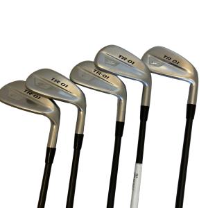 �f�n�k�c�d�m�@�o�q�h�w�@�s�q�|�O�P�@�T�r