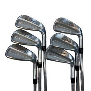 �s���������������@�s�P�T�O�i�Q�O�Q�R�j�@�U�r