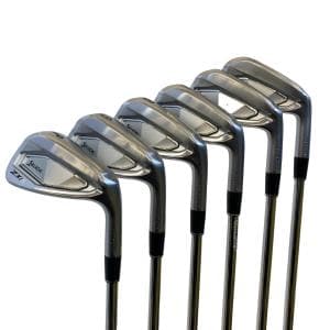 �r�q�h�w�n�m�@�y�w���T�@�U�r