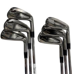 �r�q�h�w�n�m�@�y�w���V�@�u���b�N�@�U�r