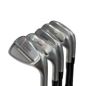 �s���������������@�s�P�T�O�i�Q�O�Q�T�j�@�U�r