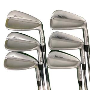 ���@�a�k�`�c�d�@�U�r