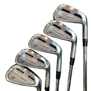 �a�q�h�c�f�d�r�s�n�m�d�@�Q�Q�Q�b�a�{�@�U�r