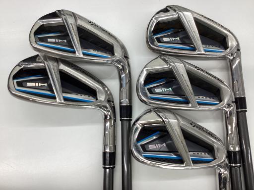 rhl@l`wEnr@@Tri{FT{Zbgj