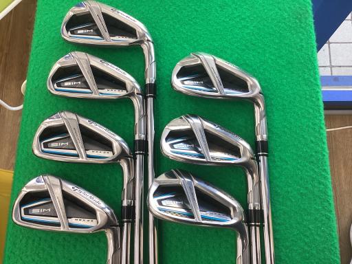 rhl@l`wEnr@@Vri{FV{Zbgj